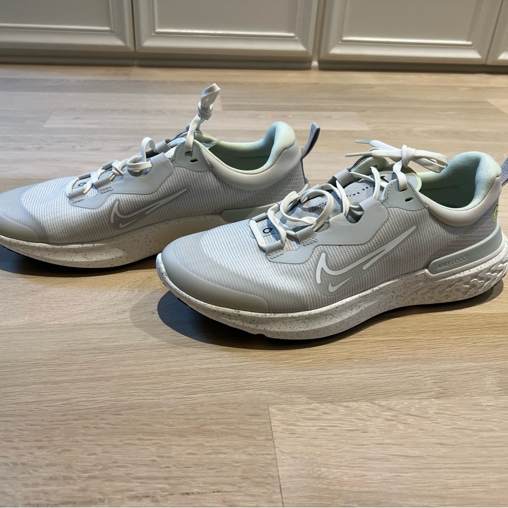 NIKE React Sneakers, Mens Size 10